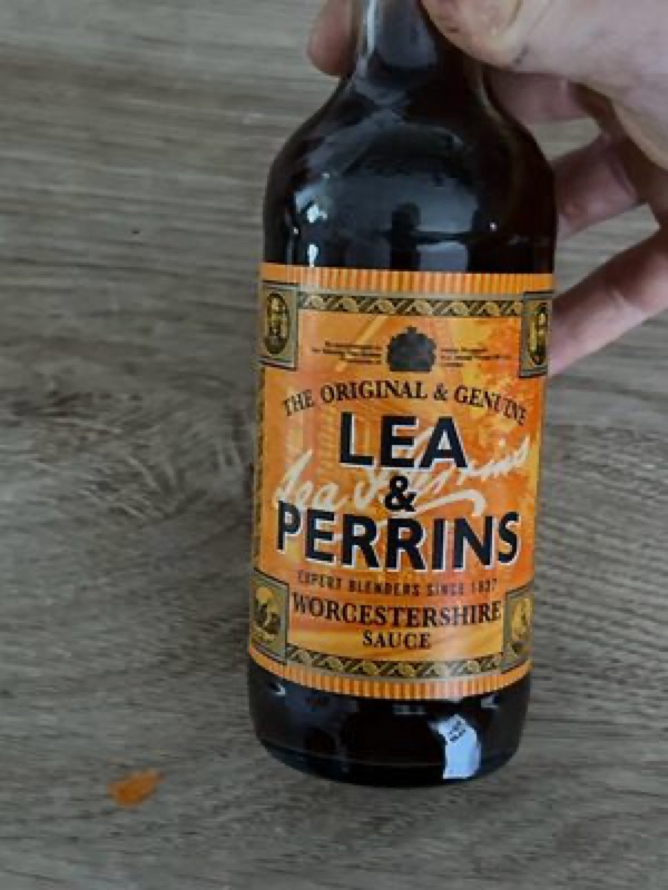 Lea & Perrins Worcestershire Sauce 290ml