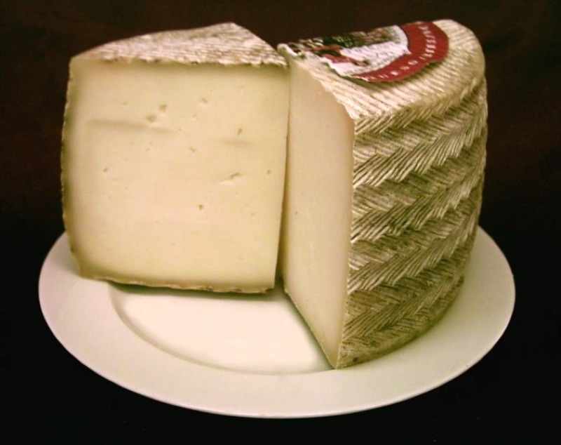 Manchego DOP 6-Month (Cut to Order)